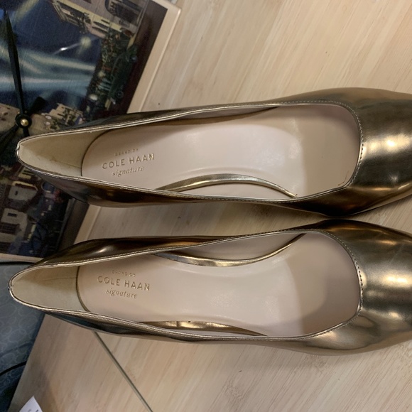 Cole Haan Air Juliana Gold Pumps - Size 11 - NiB - Picture 2 of 10